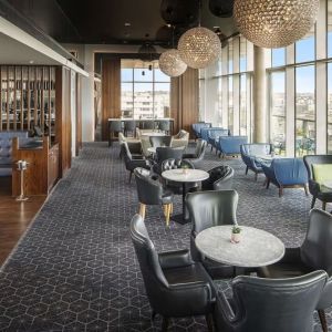 Dining area perfect for coworking at DoubleTree By Hilton Leeds City Centre.