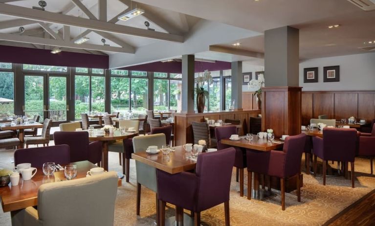 Dining area perfect for coworking at DoubleTree By Hilton Stratford-upon-Avon.