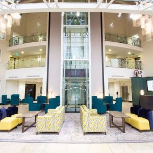 Lobby and coworking lounge at DoubleTree By Hilton Nottingham - Gateway.