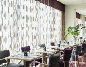 Dining area perfect for coworking at Leonardo Hotel Bradford.
