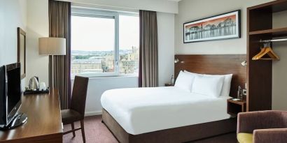 Day use room with natural light at Leonardo Hotel Bradford.