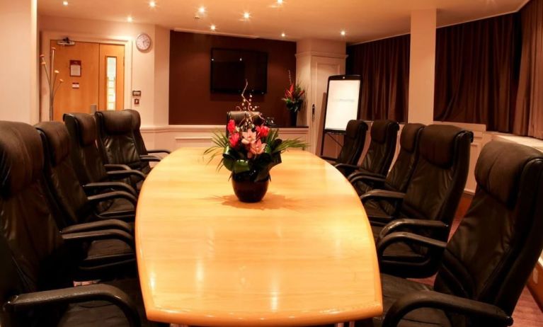 Professional meeting room at Leonardo Royal Hotel Birmingham.
