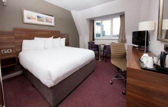 Day use room with natural light at Leonardo Hotel Cork.
