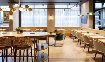 Dining area perfect for coworking at Leonardo Royal Hotel Glasgow.