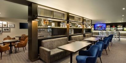 Hotel bar perfect for coworking at Leonardo Hotel And Conference Venue Hinckley Island.