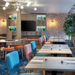 Dining area perfect for coworking at Leonardo Hotel Edinburgh Murrayfield.