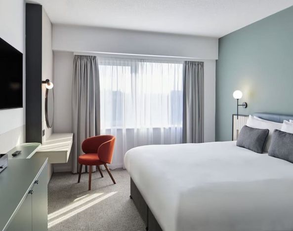 Spacious day use room at Leonardo Hotel Dublin Parnell Street.