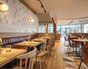 Dining area perfect for coworking at Leonardo Hotel Liverpool.