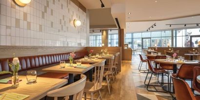 Dining area perfect for coworking at Leonardo Hotel Liverpool.