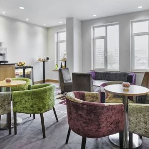 Hotel lounge space and coworking at Leonardo Hotel Swindon.