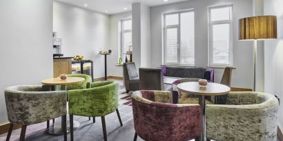 Hotel lounge space and coworking at Leonardo Hotel Swindon.