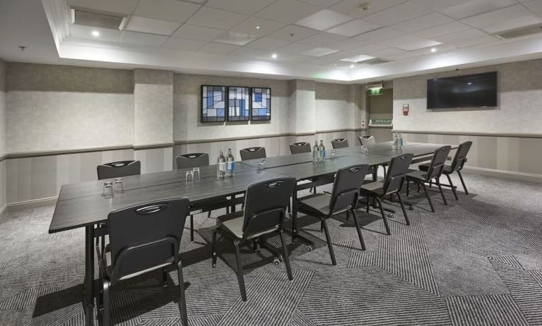 Professional meeting room at DoubleTree by Hilton Dartford Bridge.