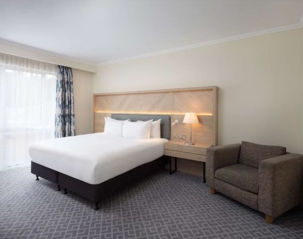 Day use room with natural light at Hilton Northampton.