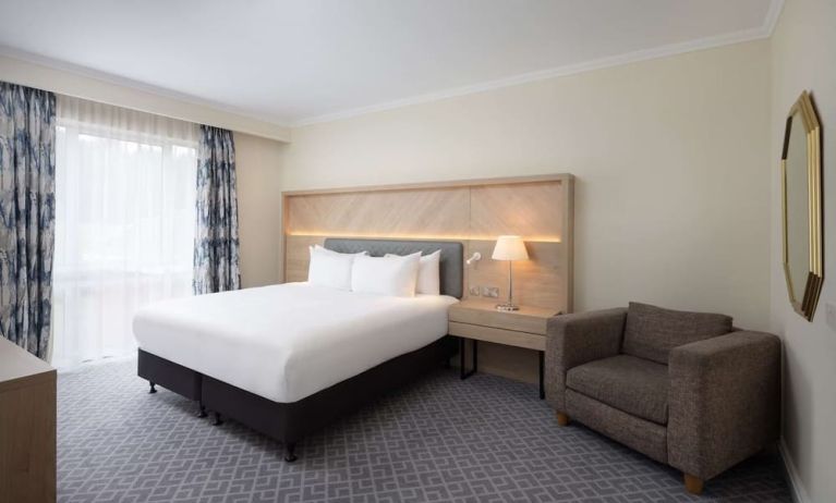 Day use room with natural light at Hilton Northampton.