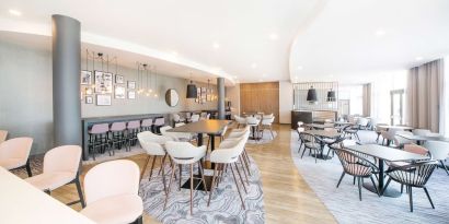 Spacious dining area perfect for coworking at Hampton By Hilton Blackpool.