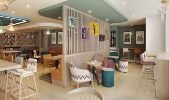 Lobby and coworking lounge at Hampton By Hilton London City.