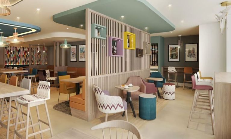 Lobby and coworking lounge at Hampton By Hilton London City.