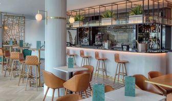 Hotel bar perfect for coworking at Hilton London Angel Islington.