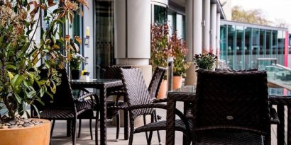 Terrace/patio at Hilton London Angel Islington.