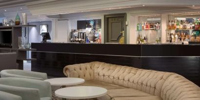 Hotel bar with lounge area at the DoubleTree by Hilton Newbury North.