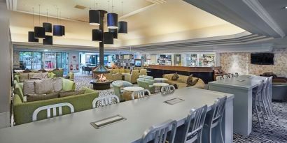 Lounge area perfect for co-working at the DoubleTree by Hilton Newbury North.