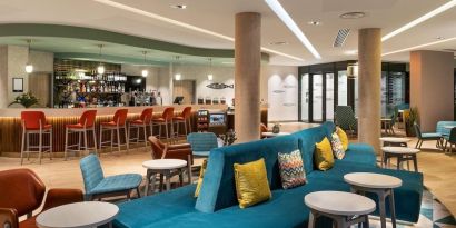 Dining area perfect for coworking at Hampton By Hilton Torquay.