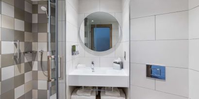 Guest bathroom with shower at Hampton By Hilton Torquay.