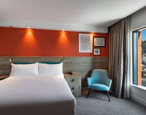 Day use room with natural light at Hampton By Hilton Torquay.