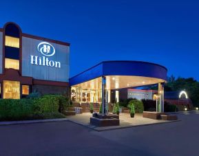 Hotel exterior and entrance at Hilton London Watford.