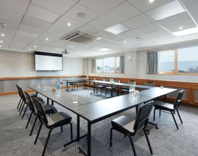 Professional meeting room at DoubleTree By Hilton Coventry.