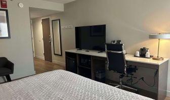 Romantic king room with TV at Best Western Plus Secaucus Meadowlands.