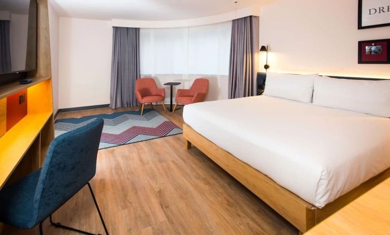 Day use room at Hampton By Hilton London Park Royal.
