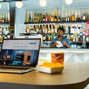 Hotel bar perfect for coworking at Hampton By Hilton London Park Royal.