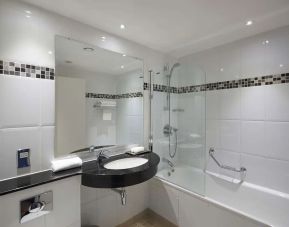 Guest bathroom at the DoubleTree by Hilton Bristol North.