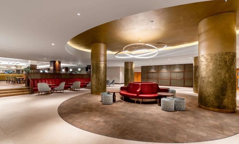 Lobby workspace with chairs and sofas at the Hilton Birmingham Metropole.