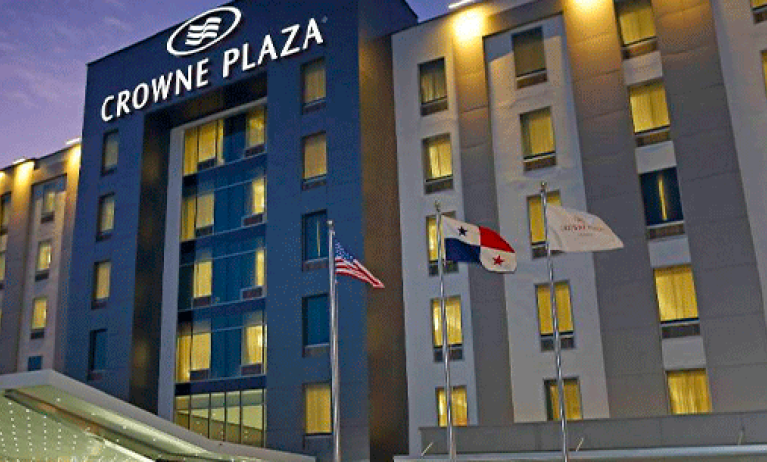 Crowne Plaza Panama Airport, Panama City