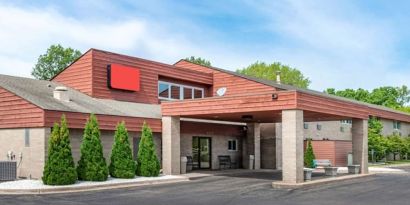 Hotel exterior at Coratel Inn & Suites By Jasper River Falls.