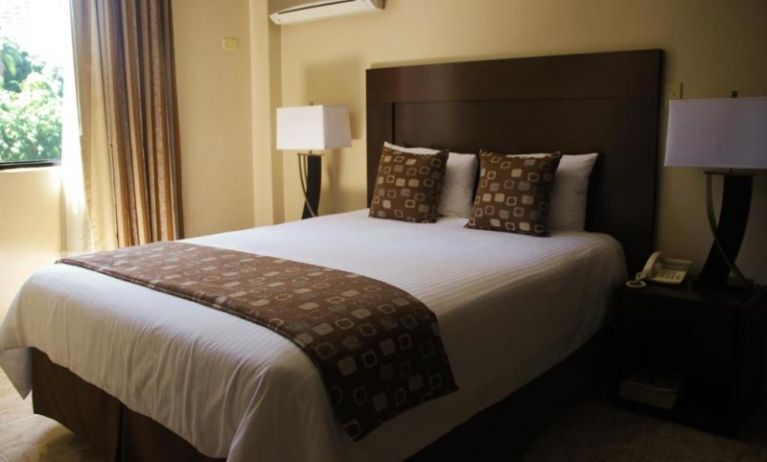 Apart Hotel Sevilla Suites, Panama City