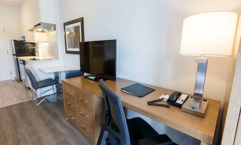 Day use guest room with work desk and in-door kitchen at Executive Residency By Best Western.