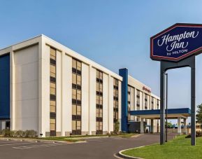 Hotel exterior at Hampton Inn Chicago O`Hare.