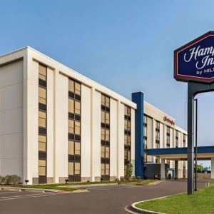 Hotel exterior at Hampton Inn Chicago O`Hare.