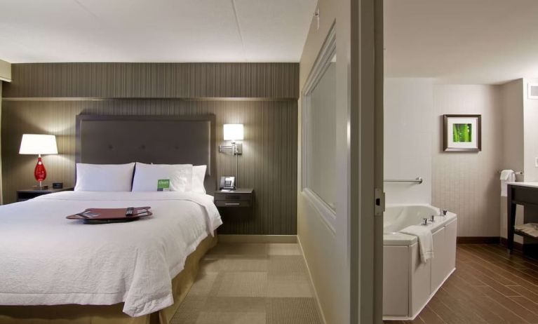 Day use room with private bathroom at the Hampton Inn & Suites by Hilton Toronto Markham.