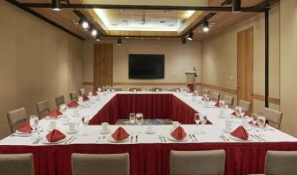 Meeting room available at Miami International Airport Hotel.