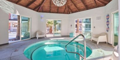 Indoor spa tub at Aqua Soleil Hotel & Mineral Water Spa.