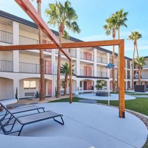 Courtyard at Aqua Soleil Hotel & Mineral Water Spa.