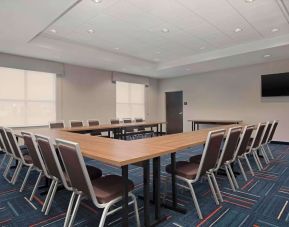 Professional meeting room at Hampton Inn By Hilton Port Hope.