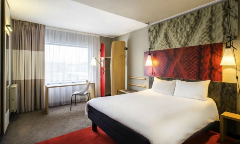 Ibis London Gatwick Airport Hotel, Gatwick