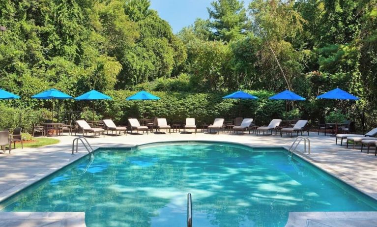 Outdoor pool at Boston Marriott Burlington.