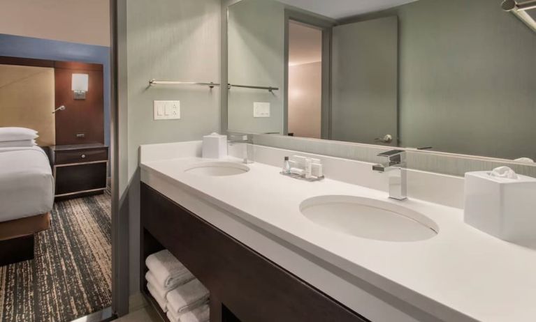 Guest bathroom at Boston Marriott Burlington.