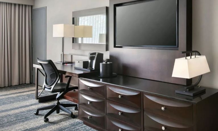 Workspace at Boston Marriott Burlington.